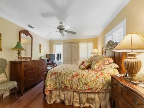 370 N Grove Isle Circle Vero Beach FL 32962