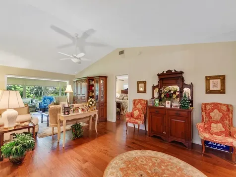 370 N Grove Isle Circle Vero Beach FL 32962