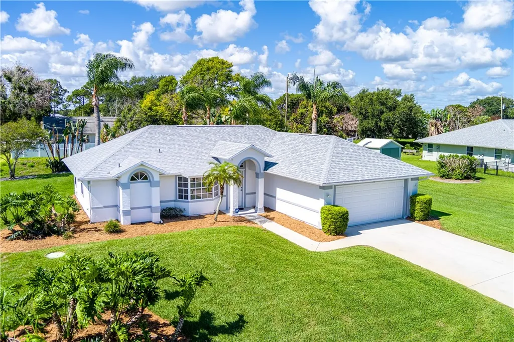 102 N Miller Drive N Sebastian FL 32958