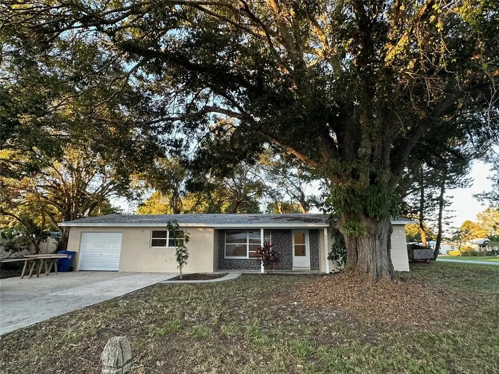 1702 7th Street Vero Beach FL 32962