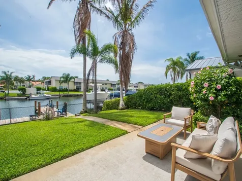 1914 Robalo Drive Vero Beach FL 32960