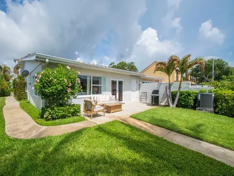 1914 Robalo Drive Vero Beach FL 32960