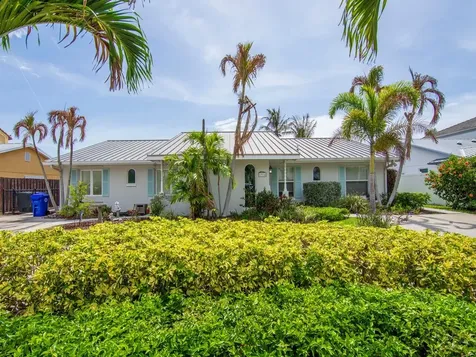 1914 Robalo Drive Vero Beach FL 32960