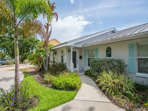 1914 Robalo Drive Vero Beach FL 32960
