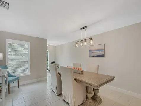 1914 Robalo Drive Vero Beach FL 32960