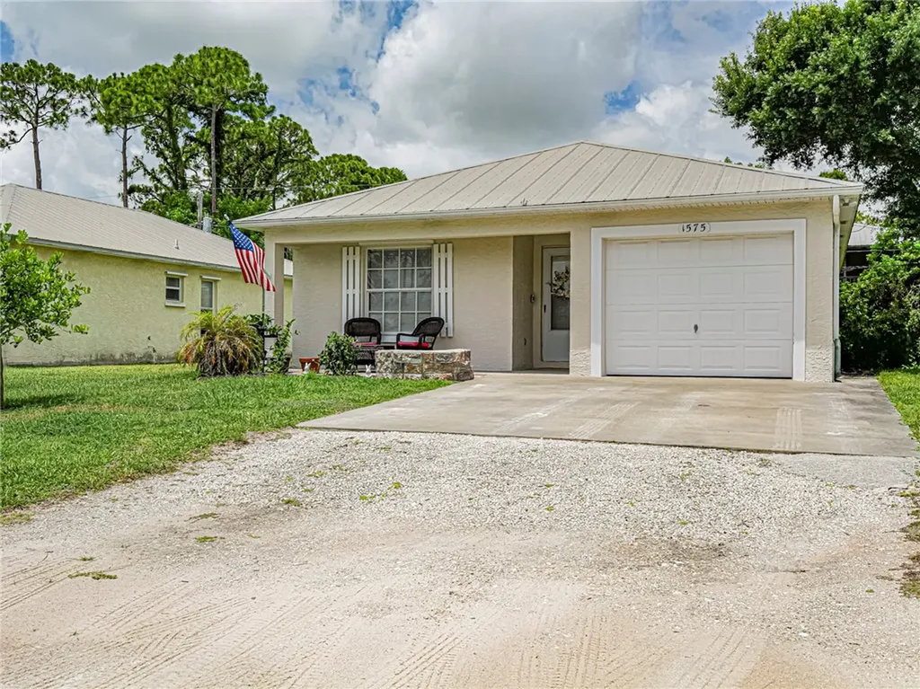 1575 17th Court SW Vero Beach FL 32962