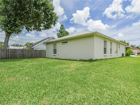 1575 17th Court SW Vero Beach FL 32962