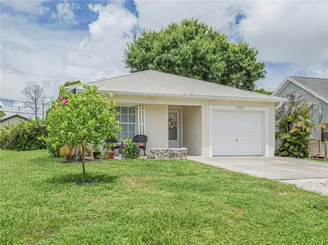 1575 17th Court SW Vero Beach FL 32962