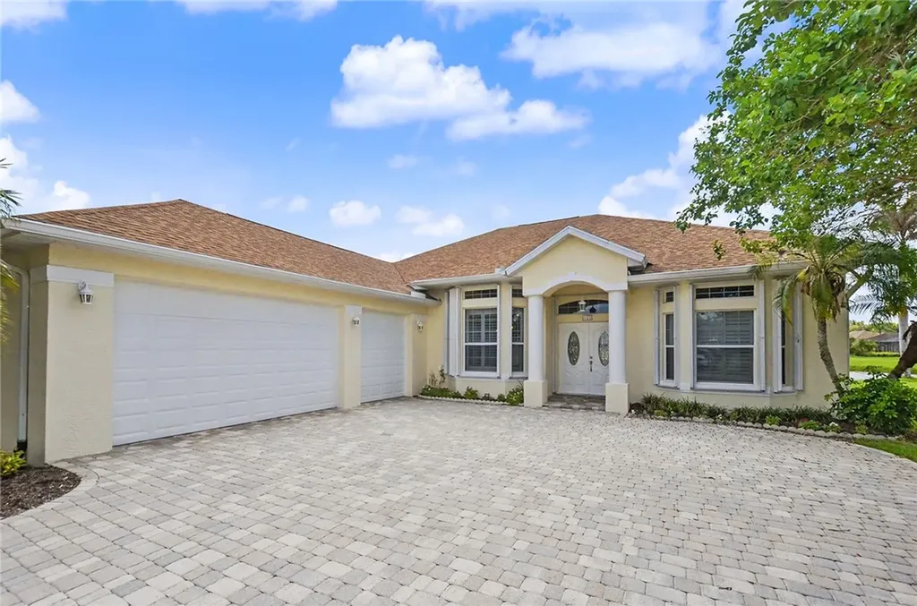 680 Sarina Terrace SW Vero Beach FL 32968