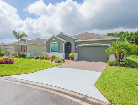 2543 Crowned Eagle Circle SW Vero Beach FL 32962
