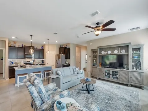 2543 Crowned Eagle Circle SW Vero Beach FL 32962
