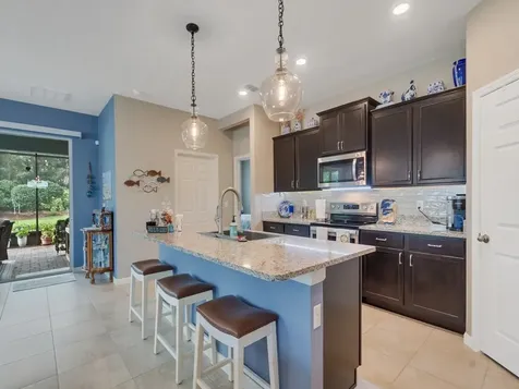 2543 Crowned Eagle Circle SW Vero Beach FL 32962