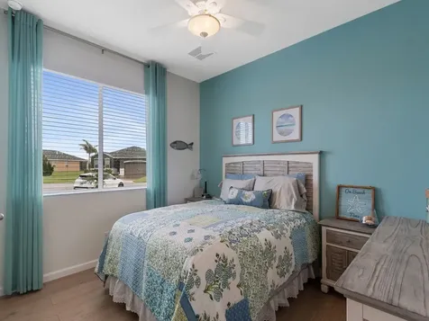 2543 Crowned Eagle Circle SW Vero Beach FL 32962