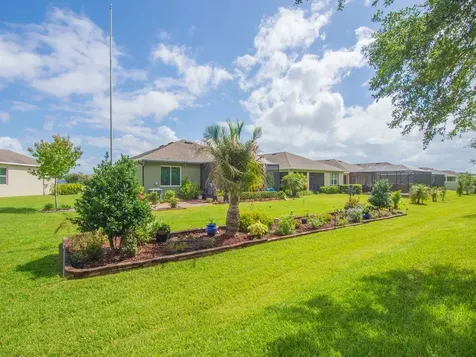 2543 Crowned Eagle Circle SW Vero Beach FL 32962