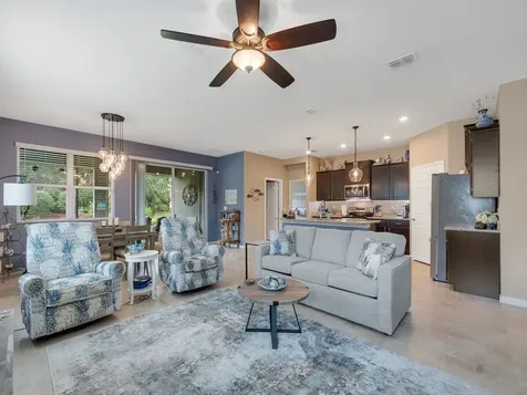 2543 Crowned Eagle Circle SW Vero Beach FL 32962