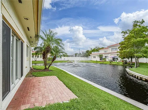 524 7th Square Vero Beach FL 32962