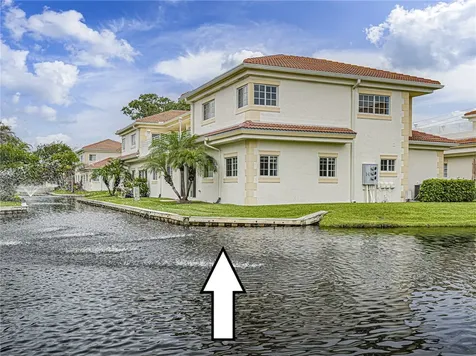 524 7th Square Vero Beach FL 32962