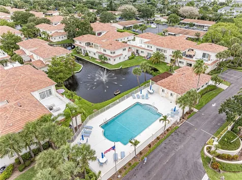 524 7th Square Vero Beach FL 32962