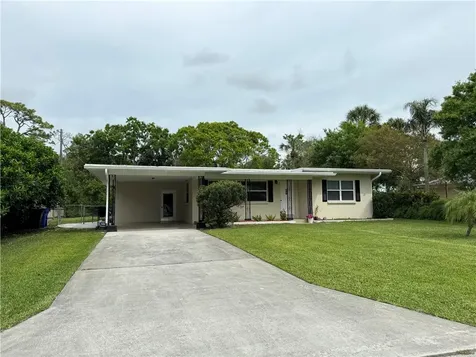 2026 15th Lane Vero Beach FL 32960
