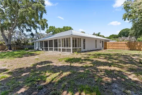 550 11th Avenue Vero Beach FL 32962