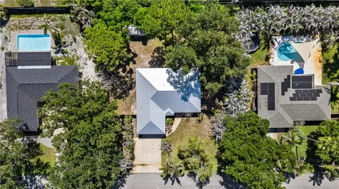 550 11th Avenue Vero Beach FL 32962