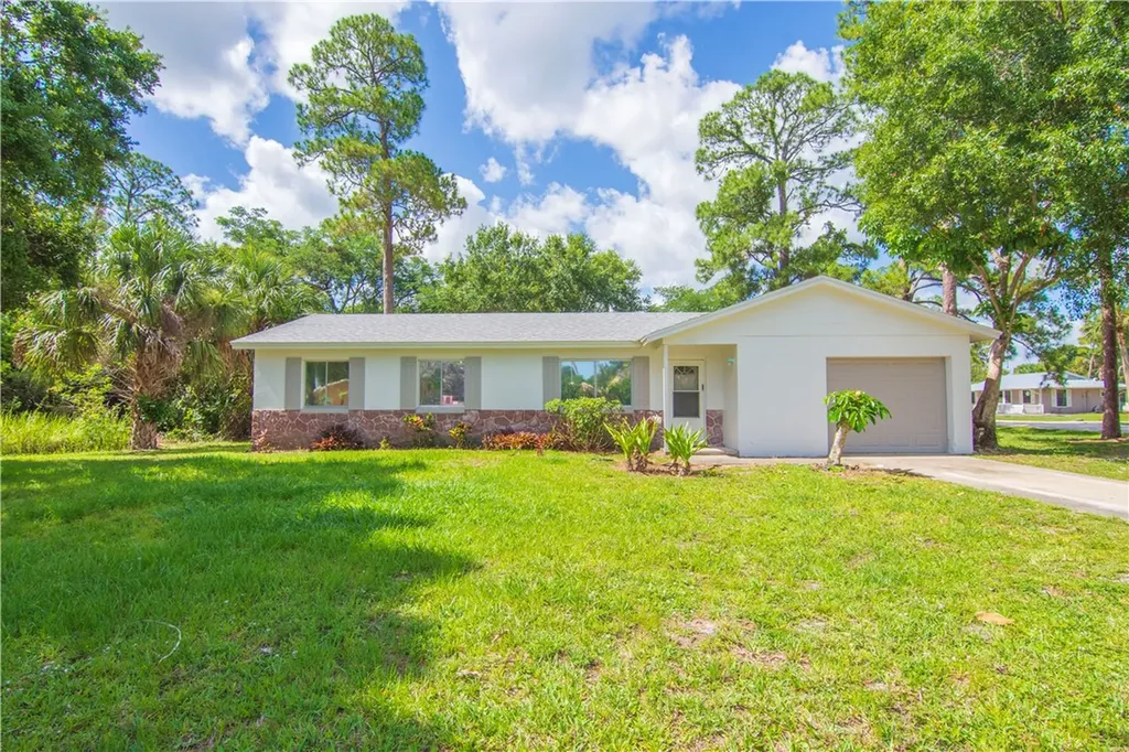 6195 7th Street Vero Beach FL 32968