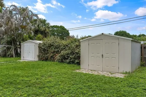 926 37th Avenue Vero Beach FL 32960