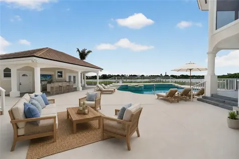 8020 S Seacrest Drive Vero Beach FL 32963