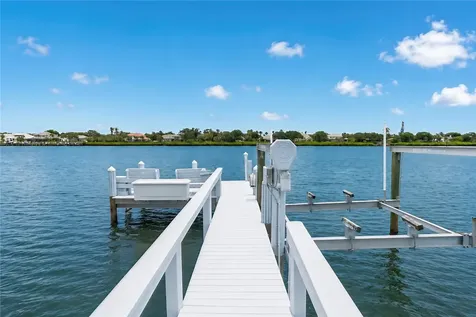 8020 S Seacrest Drive Vero Beach FL 32963