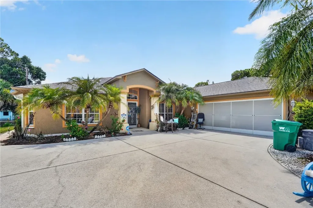 173 Easy Street Sebastian FL 32958