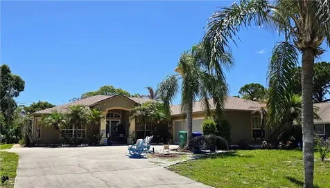 173 Easy Street Sebastian FL 32958