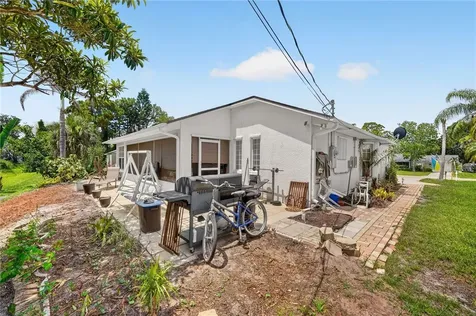 173 Easy Street Sebastian FL 32958