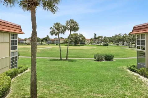 105 Spring Lake Court Vero Beach FL 32962
