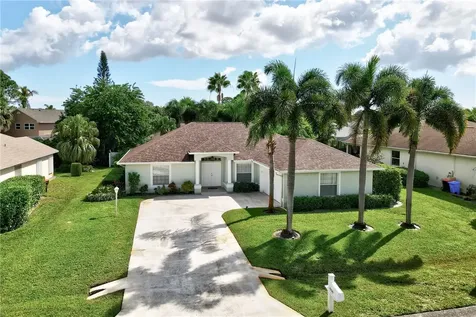 4820 48th Avenue Vero Beach FL 32967