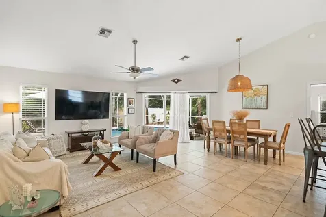 4820 48th Avenue Vero Beach FL 32967