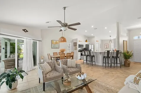 4820 48th Avenue Vero Beach FL 32967