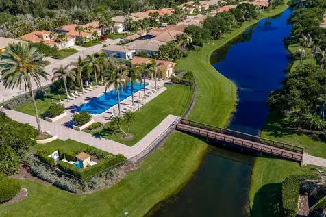 2150 N Maiden Lane Vero Beach FL 32963