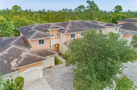 2563 Stockbridge Square SW Vero Beach FL 32962