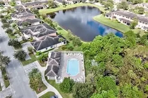 2543 Stockbridge Square SW Vero Beach FL 32962