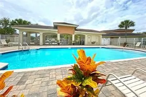2543 Stockbridge Square SW Vero Beach FL 32962