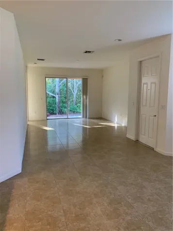 2543 Stockbridge Square SW Vero Beach FL 32962