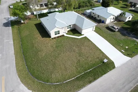 674 Stevenson Avenue Sebastian FL 32958
