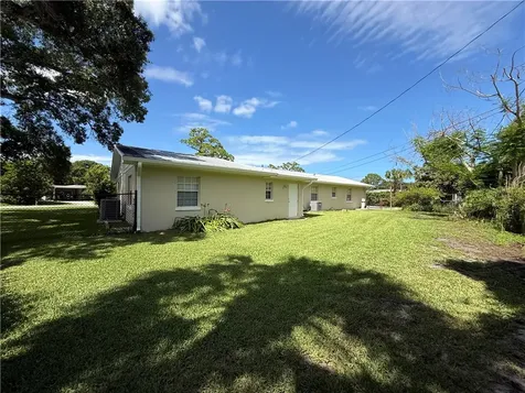 2015 15th Lane Vero Beach FL 32960