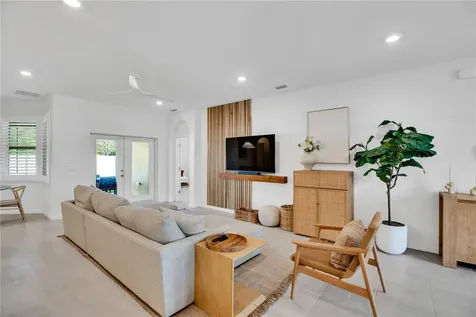 155 52nd Square Vero Beach FL 32968