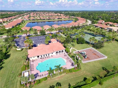4185 55th Street Vero Beach FL 32967