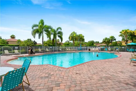 4185 55th Street Vero Beach FL 32967
