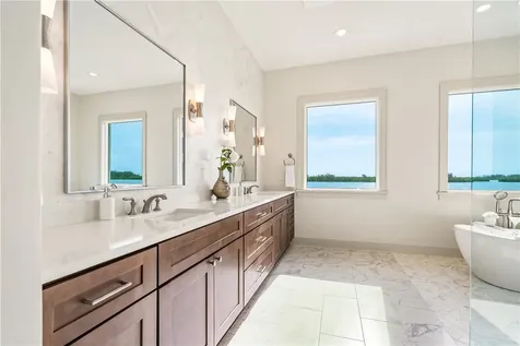 4842 S Harbor Drive Vero Beach FL 32967