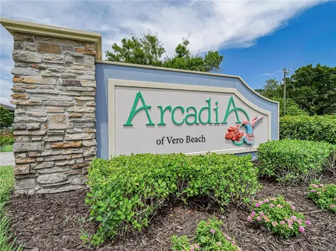 6220 Arcadia Square Vero Beach FL 32966