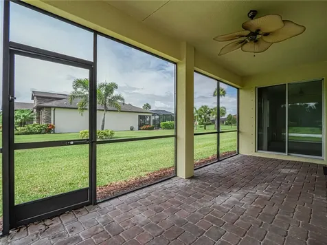6220 Arcadia Square Vero Beach FL 32966