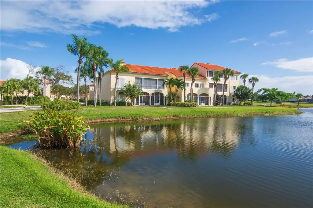 5045 Harmony Circle Vero Beach FL 32967